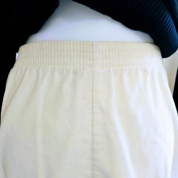 Jantzen Corduroy Women's Skirt - Picture 10 of 11